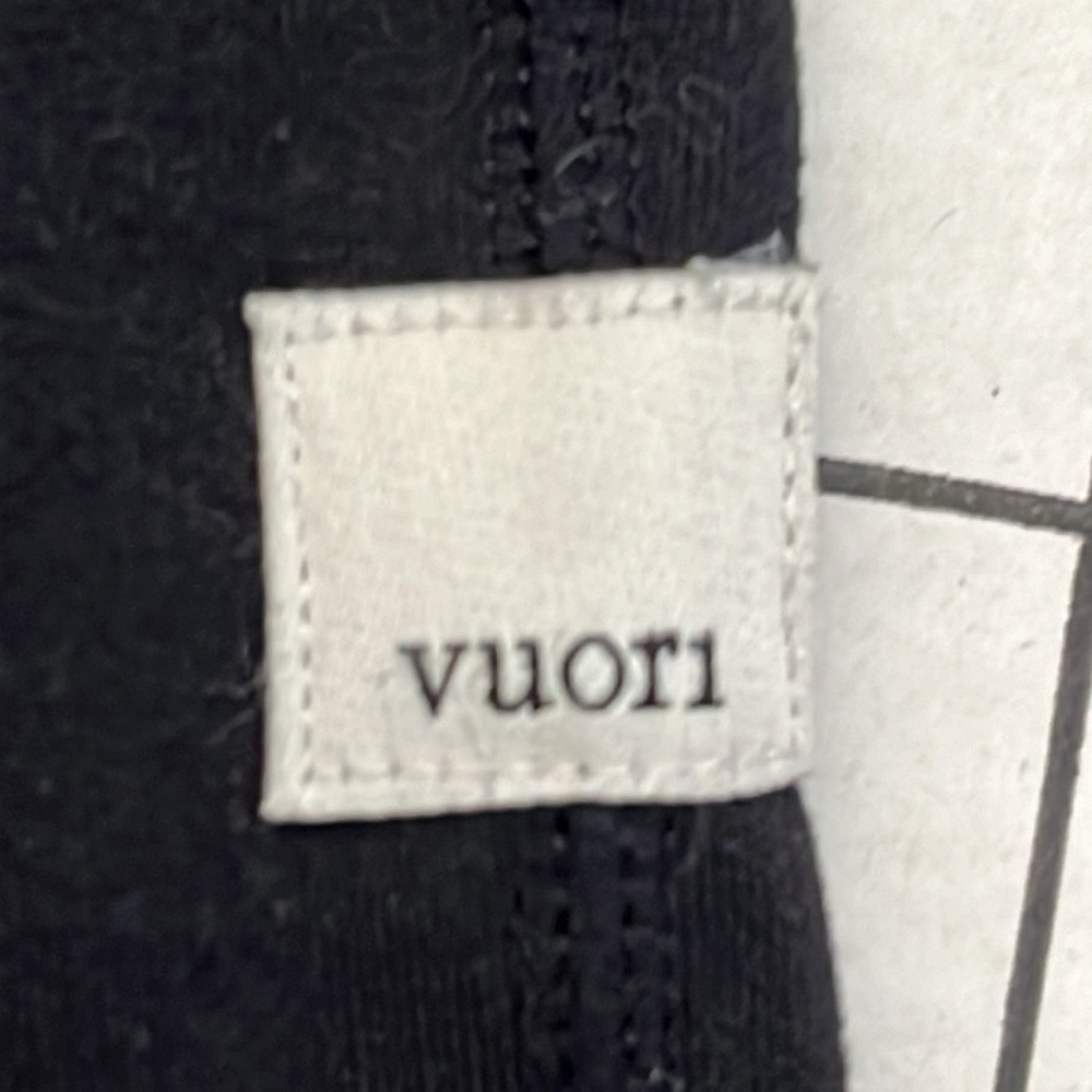 Vuori. Performance Jogger. Size L. Black heather. Very good condition.